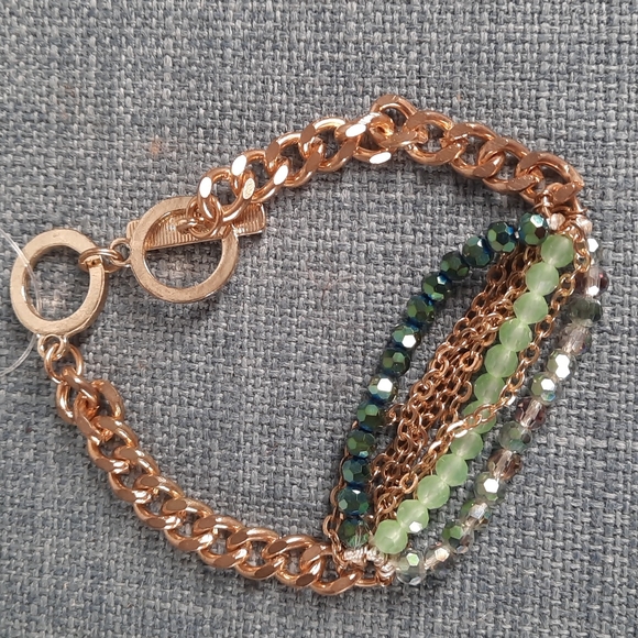 Toggle Bracelet Green Beads Gold Chain Adjustable Length Fun Lightweight - Picture 2 of 6